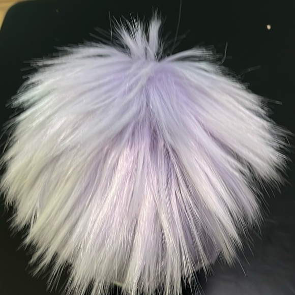 NWOT light purple wig with a hint of grey - Picture 4 of 5